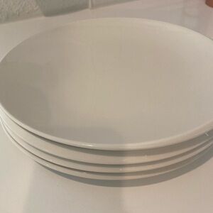 BNWT Set of 4 Villeroy & Boch Medium Plates Designer White Porcelain Dinnerware